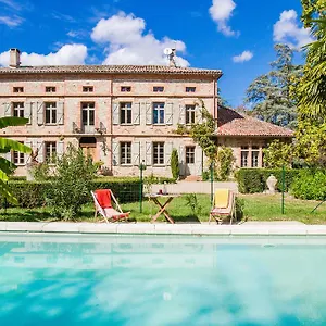 Domaine De Roucayrols Couette-café